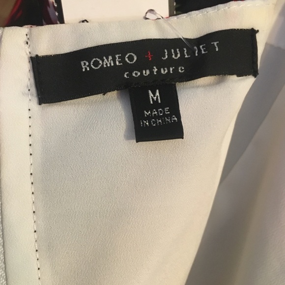 Romeo & Juliet Couture: Floral Fit & Flare Dress - Picture 5 of 7